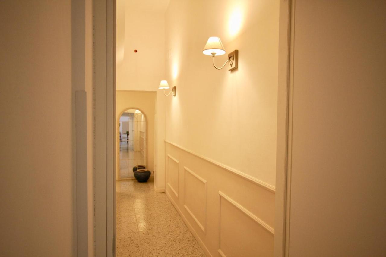 Monti Luxury Hotel โรม ภายนอก รูปภาพ